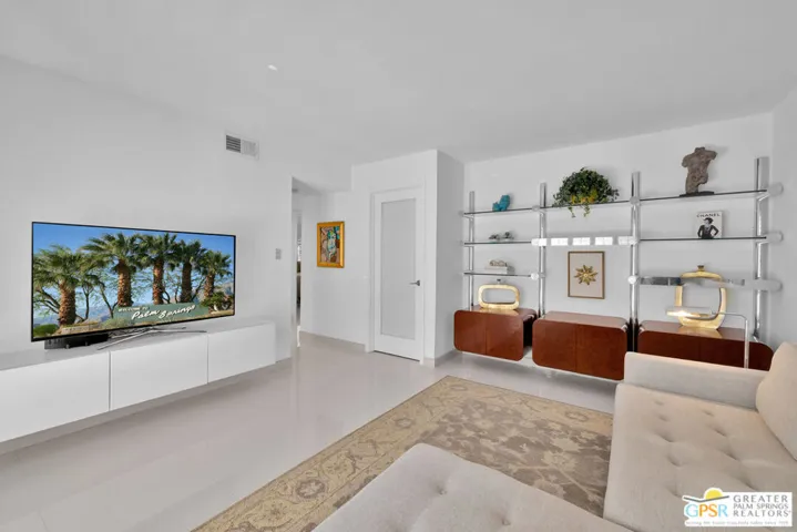 2425 Silver Oak Circle, Palm Springs, California 92264