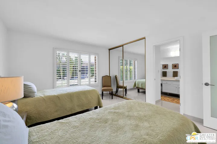 2425 Silver Oak Circle, Palm Springs, California 92264