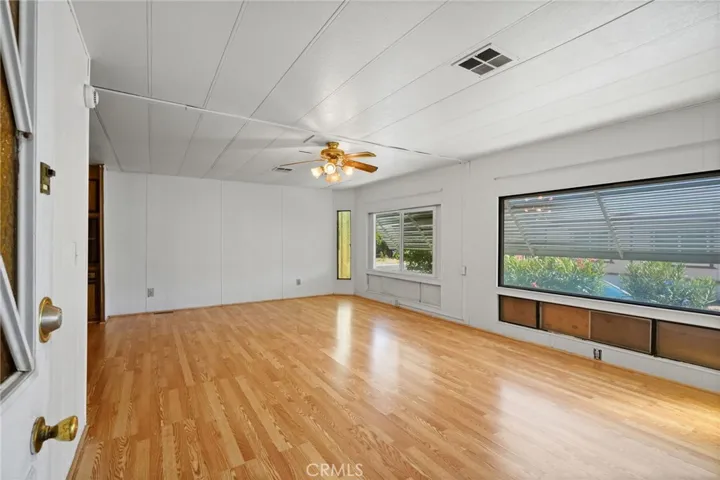 1301 E Avenue I 47, Lancaster, California 93535