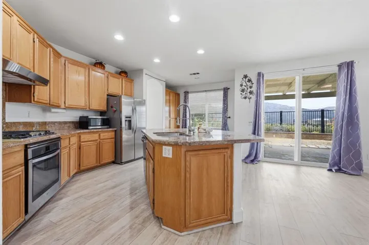 46145 Via La Colorada, Temecula, California 92592