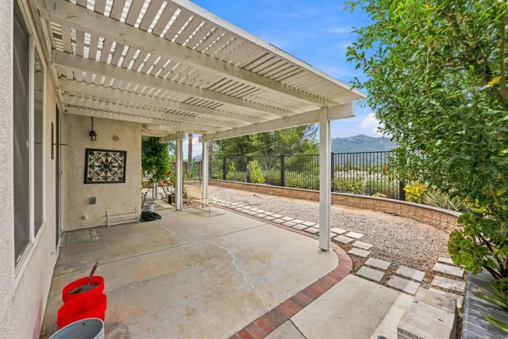 46145 Via La Colorada, Temecula, California 92592