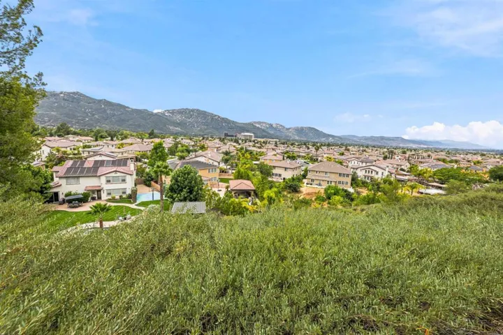 46145 Via La Colorada, Temecula, California 92592