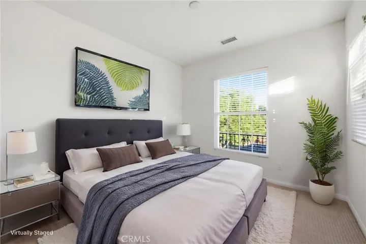 9 Preston, Irvine, California 92618