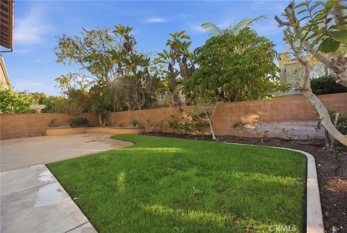 9 Preston, Irvine, California 92618