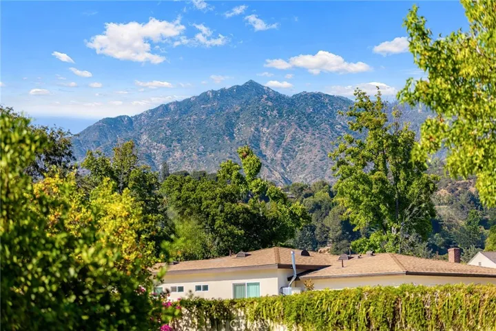 826 Country Oaks Lane, Arcadia, California 91006