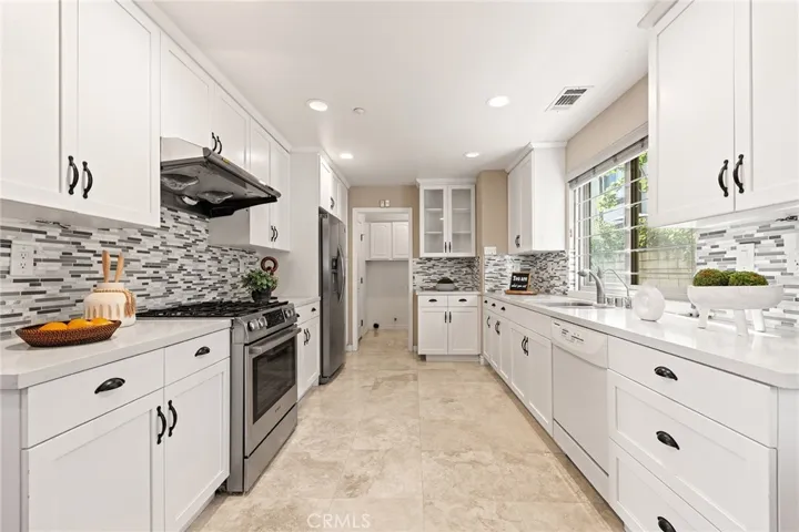 826 Country Oaks Lane, Arcadia, California 91006