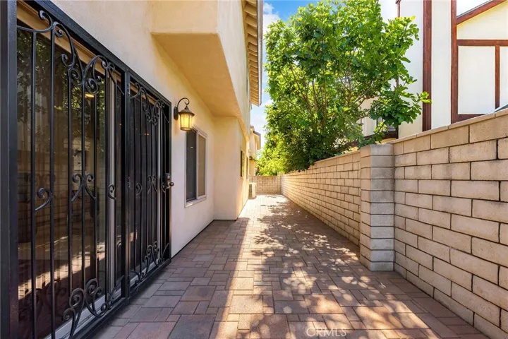 826 Country Oaks Lane, Arcadia, California 91006