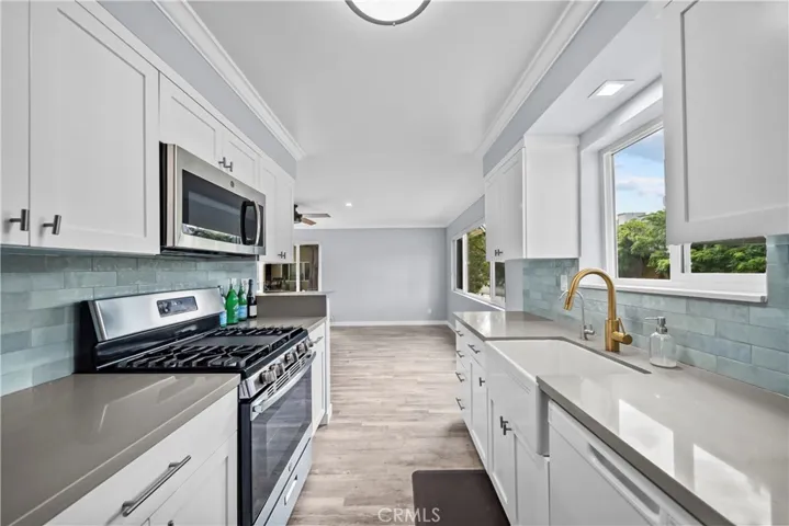 11138 Aqua Vista Street 52, Studio City, California 91602 — photo 4