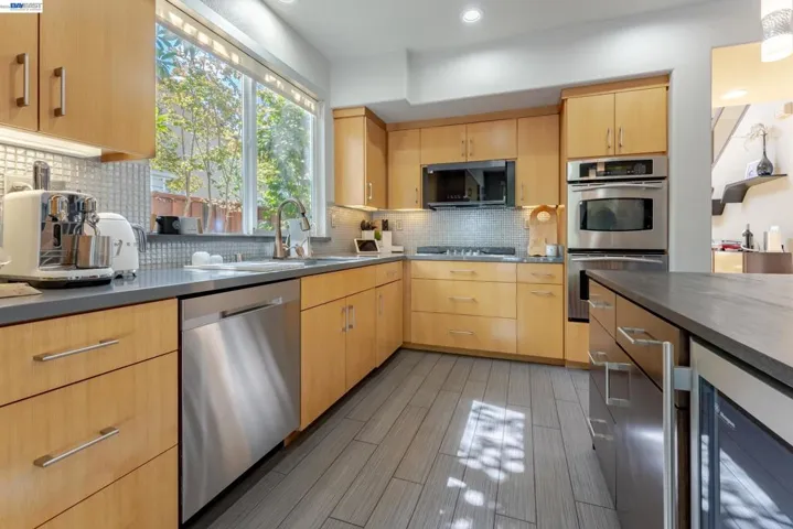 4943 Sequoia Ave, Dublin, California 94568