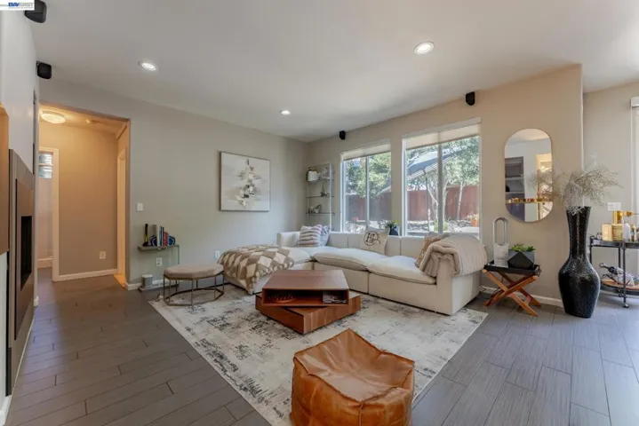 4943 Sequoia Ave, Dublin, California 94568