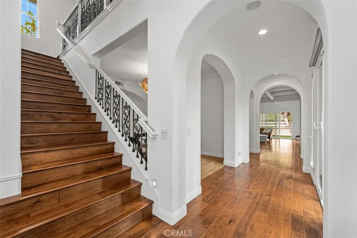 Dramatic foyer