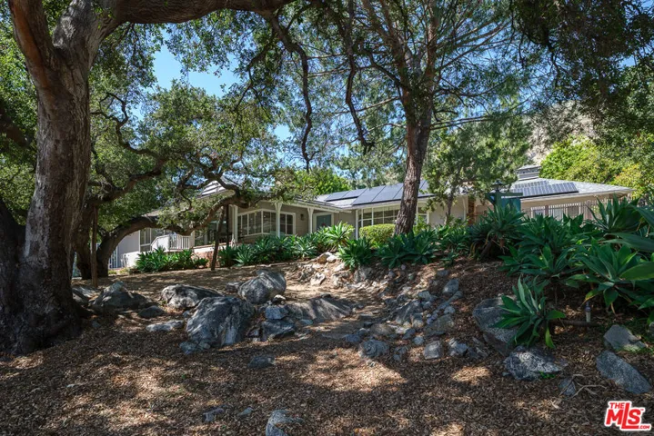 1955 Windover Road, Pasadena, California 91107