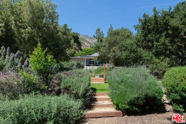 1955 Windover Road, Pasadena, California 91107