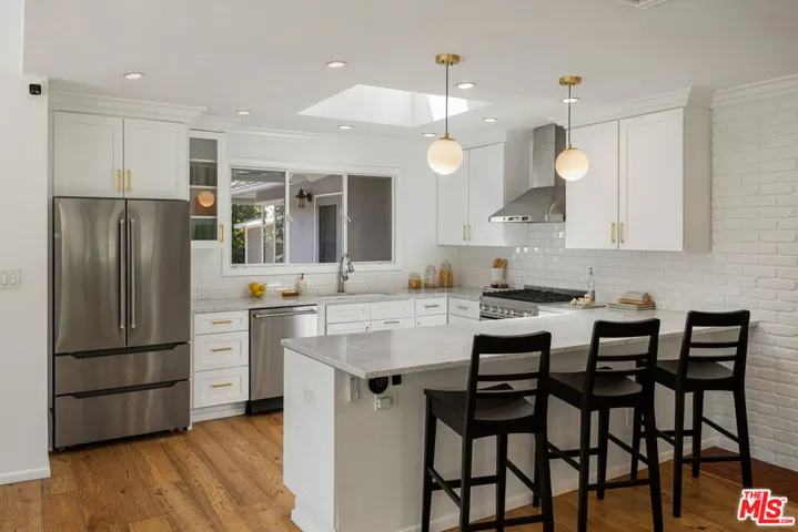 1955 Windover Road, Pasadena, California 91107