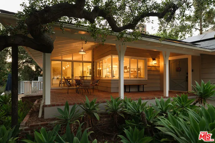 1955 Windover Road, Pasadena, California 91107
