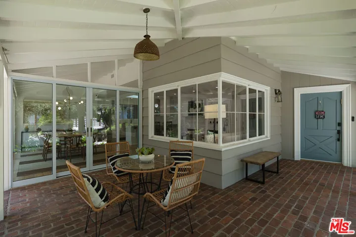 1955 Windover Road, Pasadena, California 91107