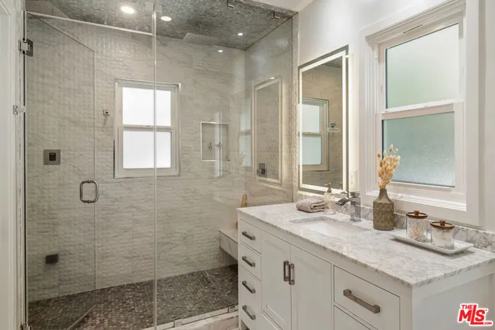 1955 Windover Road, Pasadena, California 91107