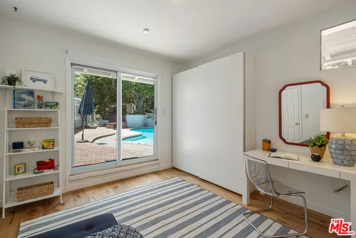 1955 Windover Road, Pasadena, California 91107