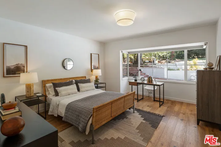 1955 Windover Road, Pasadena, California 91107