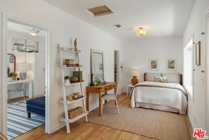 1955 Windover Road, Pasadena, California 91107