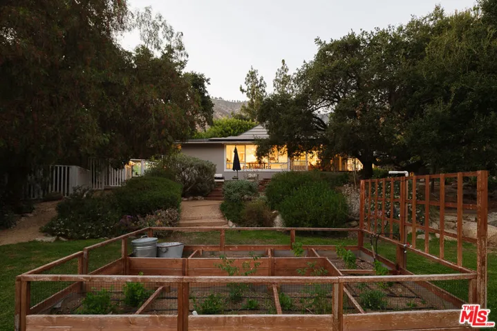 1955 Windover Road, Pasadena, California 91107