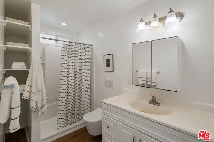 1955 Windover Road, Pasadena, California 91107