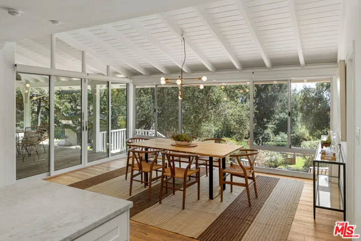 1955 Windover Road, Pasadena, California 91107