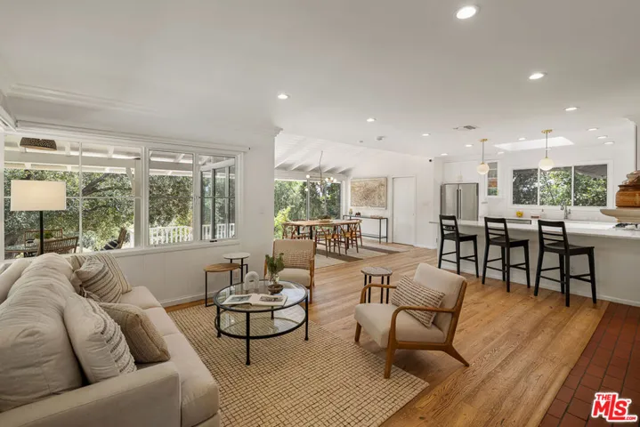 1955 Windover Road, Pasadena, California 91107