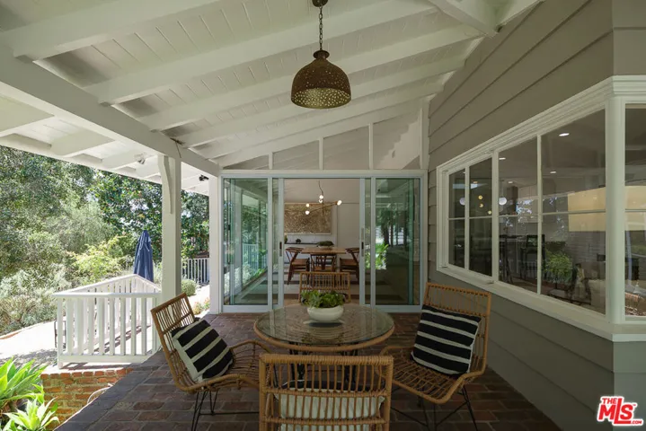 1955 Windover Road, Pasadena, California 91107