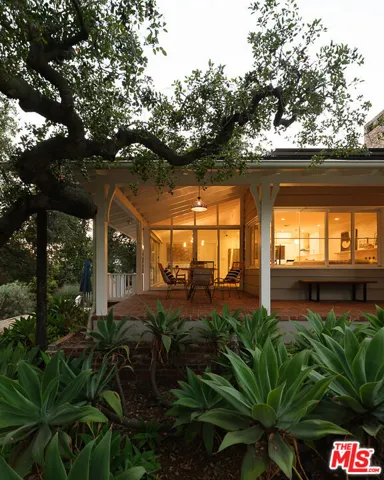 1955 Windover Road, Pasadena, California 91107