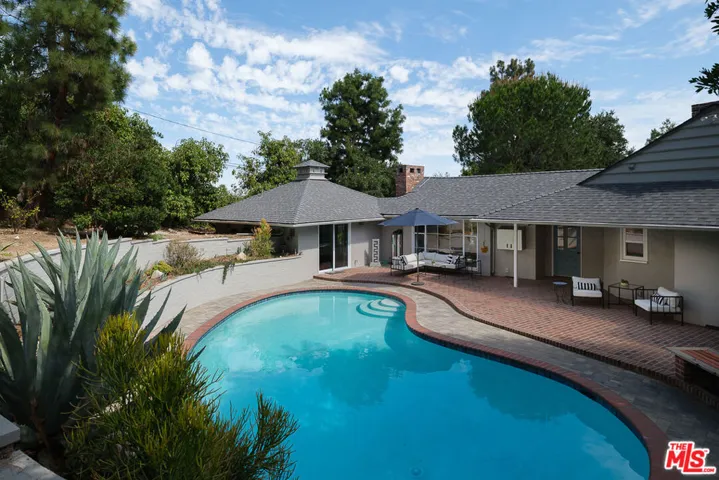 1955 Windover Road, Pasadena, California 91107