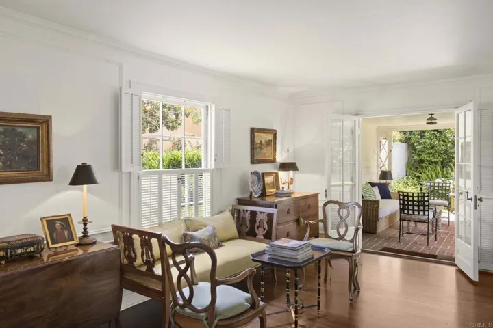 7716 Lookout Drive, La Jolla, California 92037