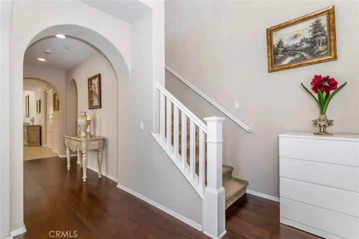 28629 Farrier, Valencia, California 91354