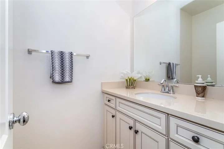28629 Farrier, Valencia, California 91354