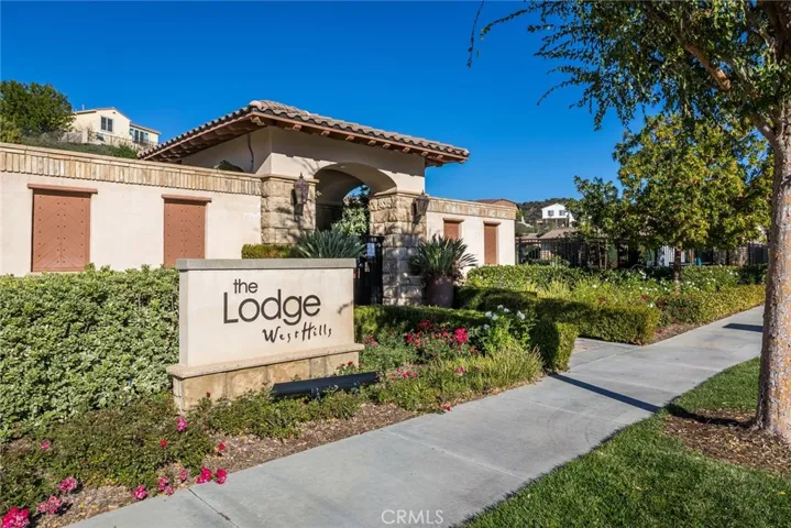 28629 Farrier, Valencia, California 91354