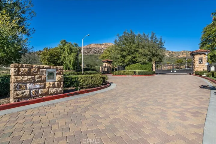 28629 Farrier, Valencia, California 91354