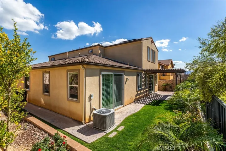 28629 Farrier, Valencia, California 91354