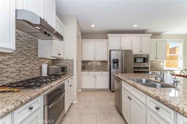 28629 Farrier, Valencia, California 91354