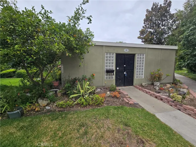 11 Via Castilla B, Laguna Woods, California 92637