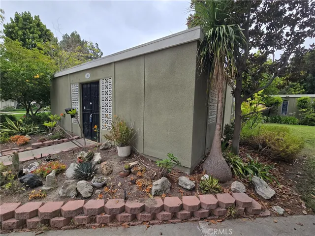 11 Via Castilla B, Laguna Woods, California 92637