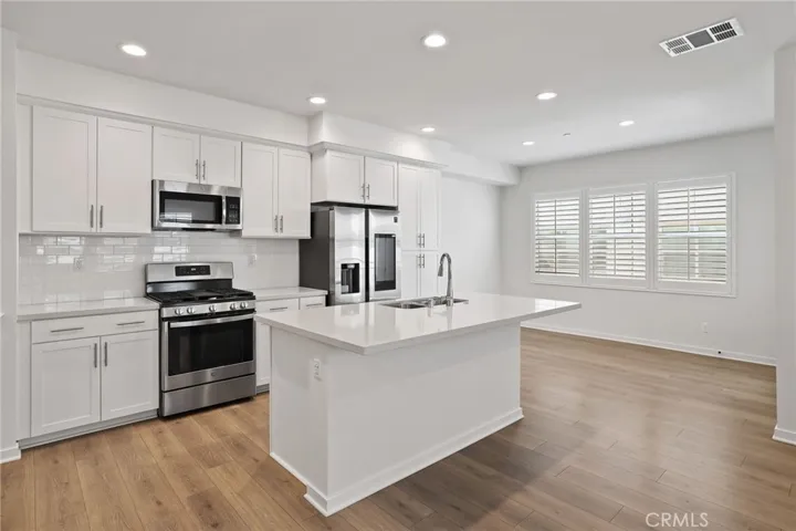 308 Limestone, Lake Forest, California 92610