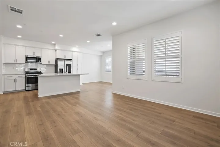 308 Limestone, Lake Forest, California 92610