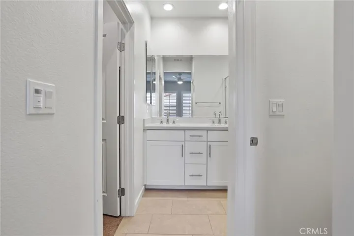 308 Limestone, Lake Forest, California 92610