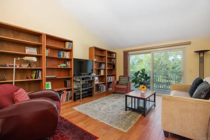 1976 Fairlee Drive, Encinitas, California 92024