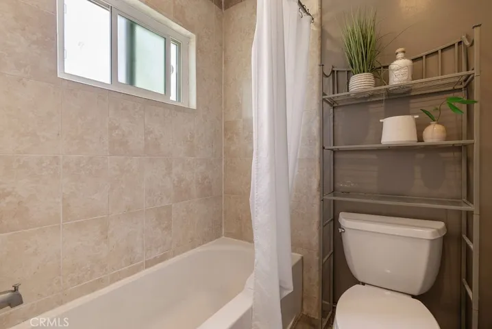 2516 Virginia, Santa Monica, California 90404