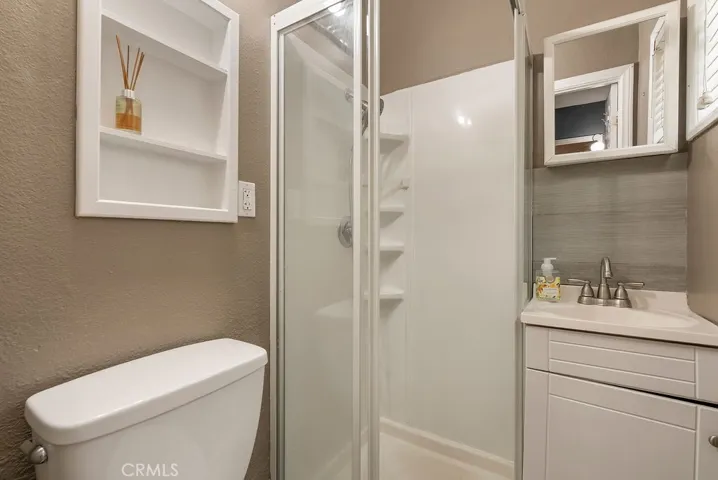 2516 Virginia, Santa Monica, California 90404
