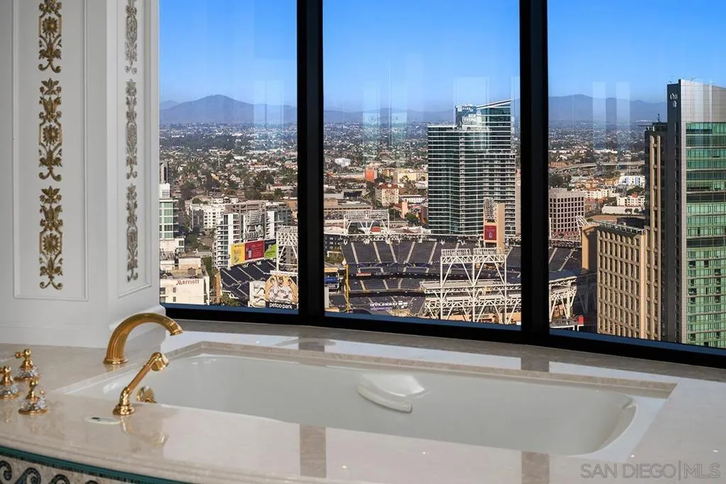 Primary Bath/Spa