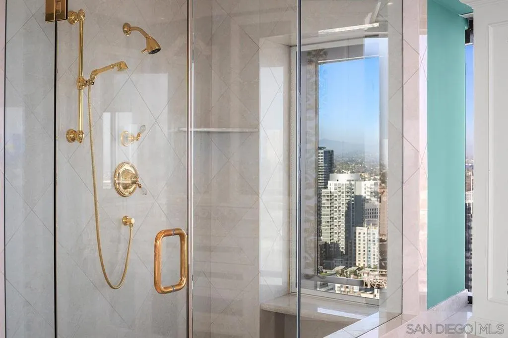 Primary Bath/Spa