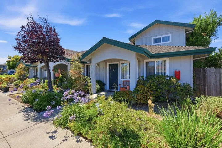 2220 Chanticleer Avenue, Santa Cruz, California 95062