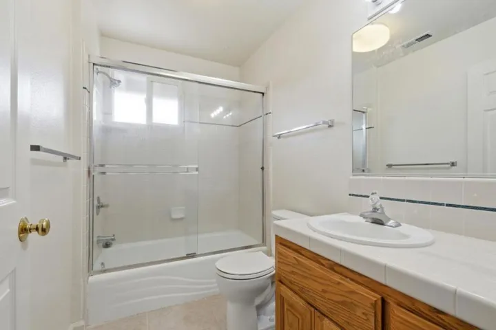 2220 Chanticleer Avenue, Santa Cruz, California 95062